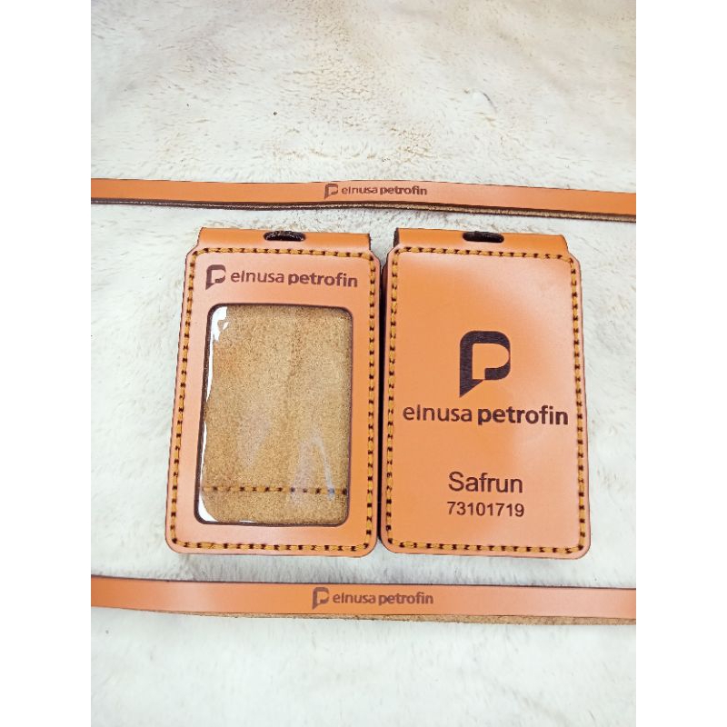 

NAMETAG KULIT CUSTOM PERTAMINA/ELNUSA PETROFIN