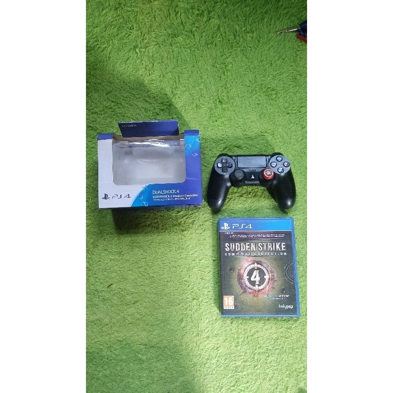 DUAL SHOCK 4 OM ORI MESIN + DISC SUDDEN STRIKE 4 COMPLETE EDITION