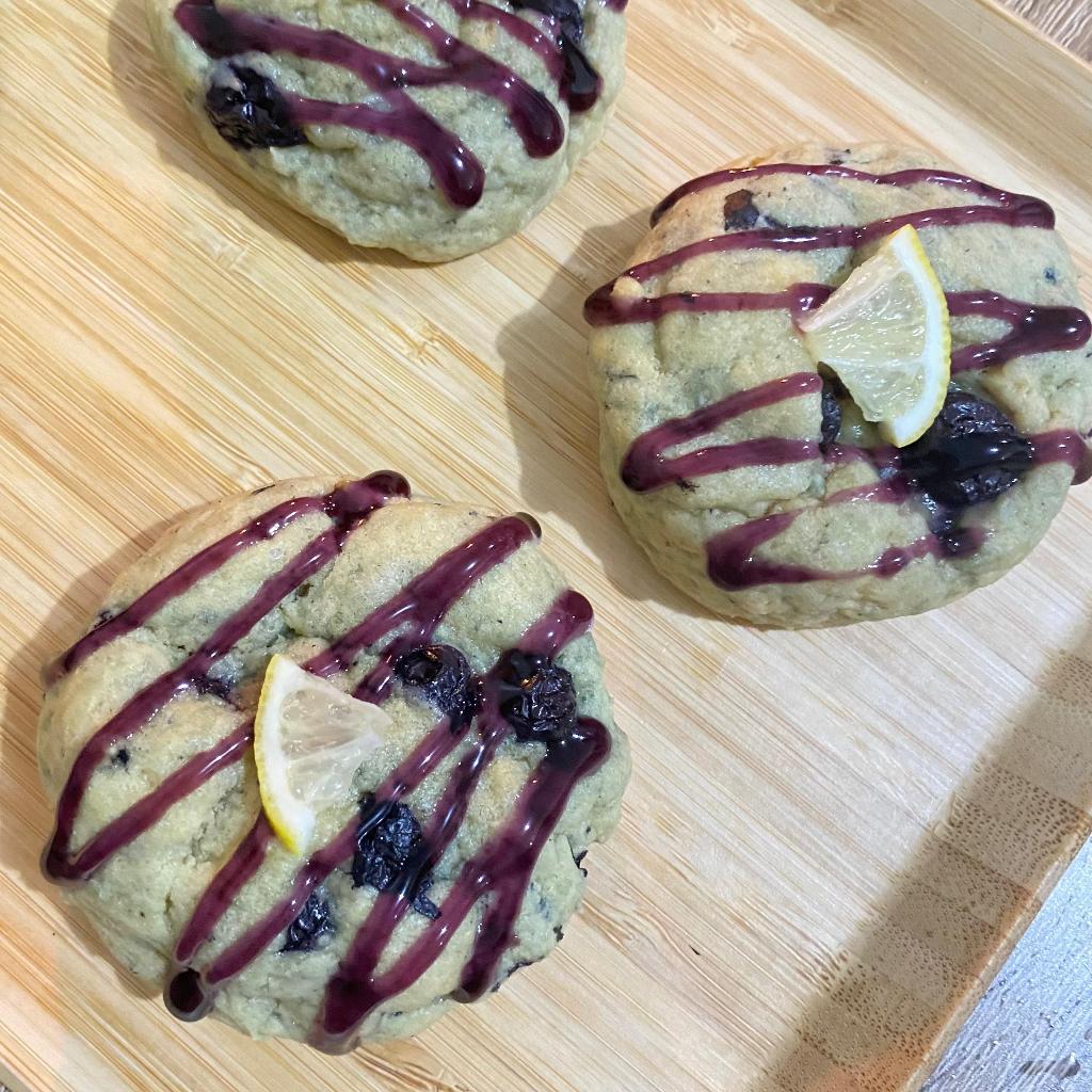 

Blueberry Lemon Cookies by Tookitchen