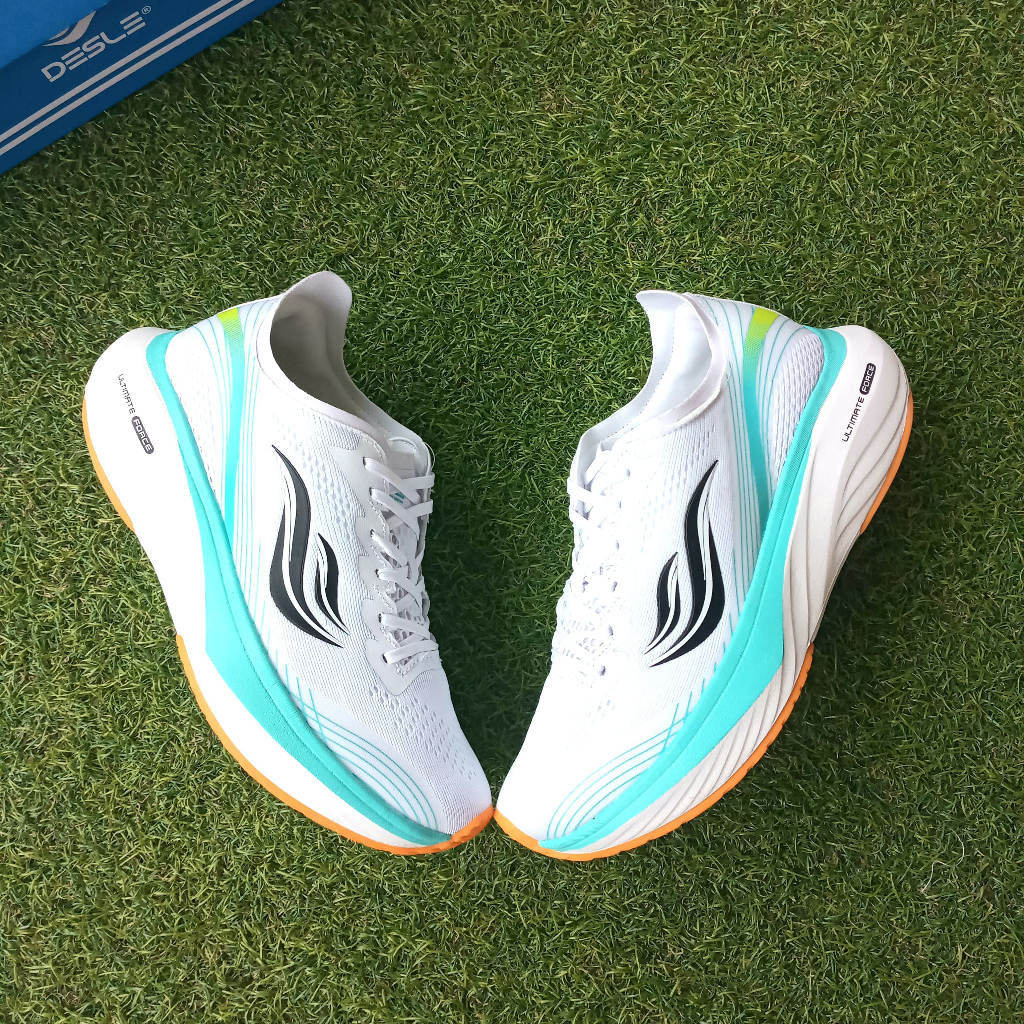 DESLE MAGNUM SEPATU LARI