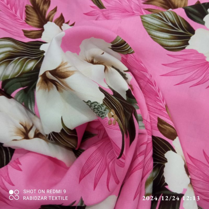 KAIN KATUN RAYON TRANDTREX PREMIUM GARMENT MOTIF BUNGA DASAR PINK