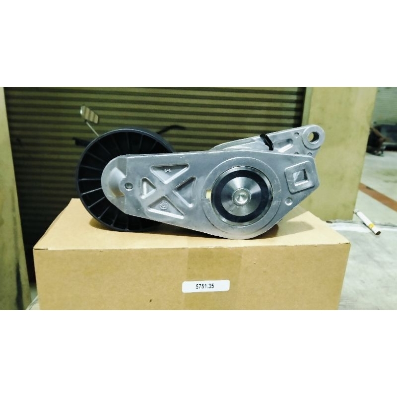 tensioner fanbelt Peugeot 405 306 406