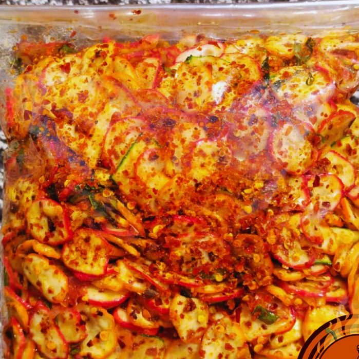

seblak kerupuk bawang pedas 500gram xtra daun jeruk seblak kering pedas daun jeruk 500gr