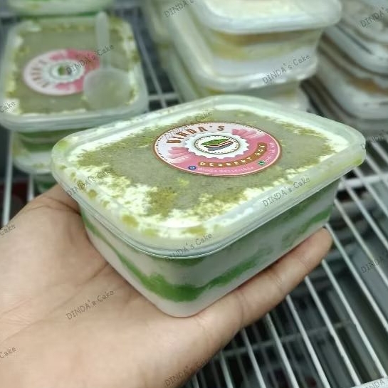 

Dessert Box Matcha - Cheesecuit - DINDA's Dessert Box - VIRAL