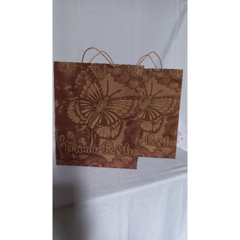

PAPER BAG /TAS KERTAS/TAS SOVENIR UKURAN BESAR 26x21x5,5