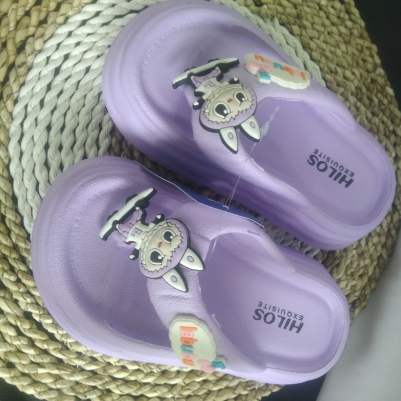 ASKA TOSERBA SANDAL JEPIT ANAK PEREMPUAN LABUBU VIRAL, SANDAL ANAK PEREMPUAN TERBARU, SANDAL JEPIT A