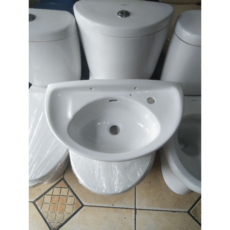 wastafel TOTO L34 body only (putih)