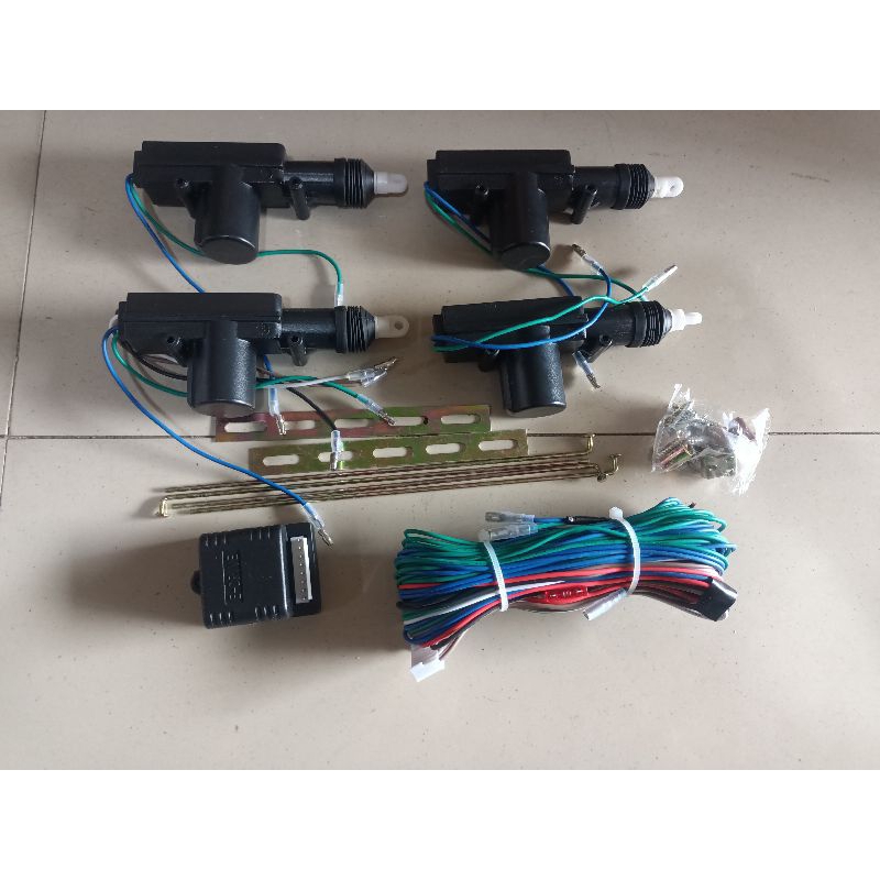 Central lock mobil universal / modul central lock mobil universal