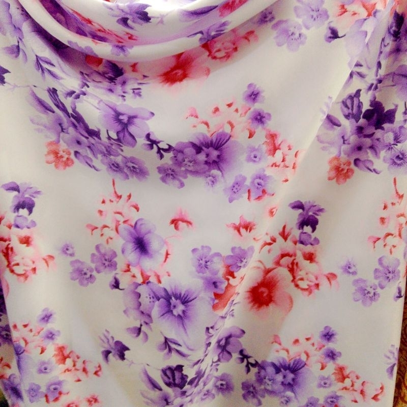 kain satin silk motif bunga import - kain satin silk motif - kain Silk motif - ajt