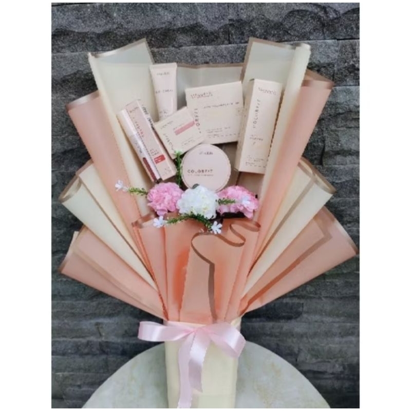 BUKET KADO ULANG TAHUN/BOUKET KADO WISUDA/BUKET KADO ANIVERSARY/BUKET BUNGA WISUDA/BUKET MAKE UP WAR
