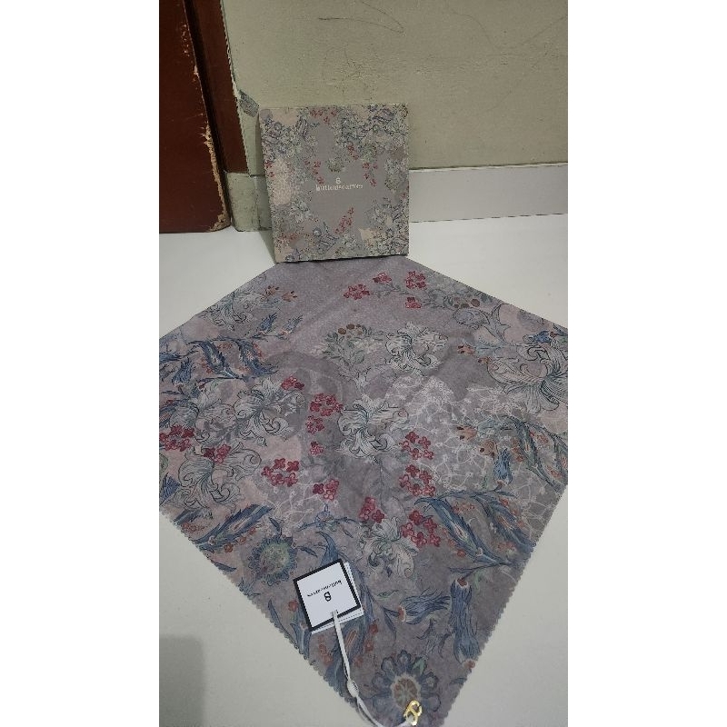 New Buttonscarves Topkapi Grey