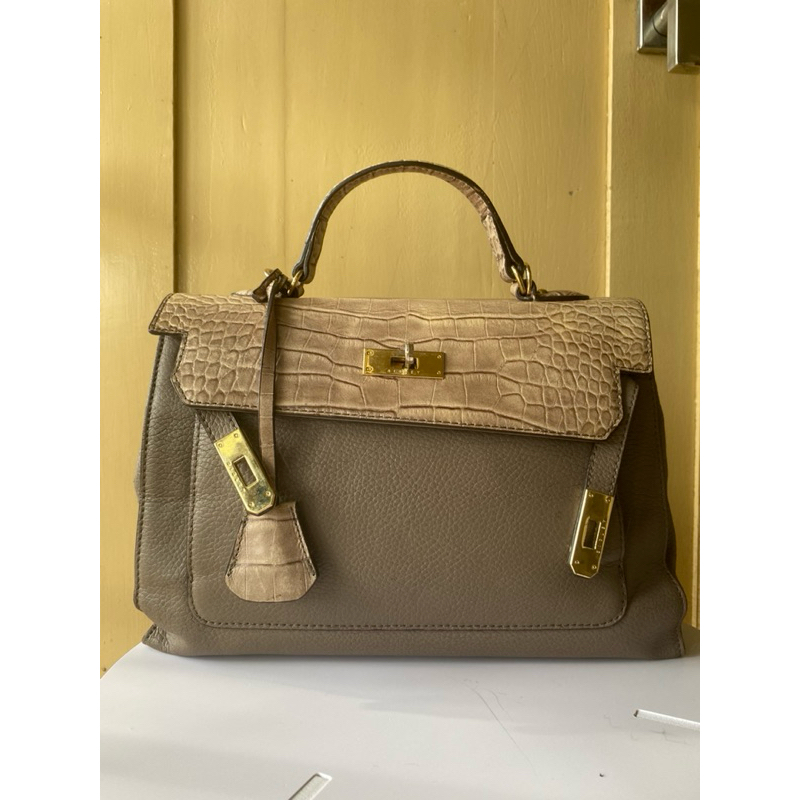 (PRELOVED) Tas Jinjing/selempang original Sisley* kulit asli