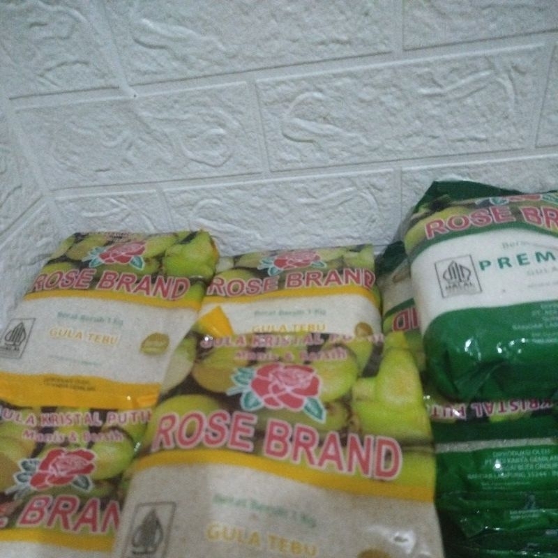 

GULA 1KG / GULA KEMASAN 1 KG MERK RANDOM