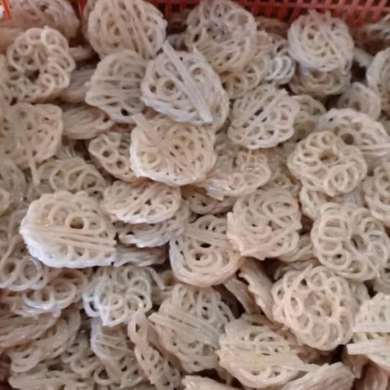 

KRUPUK MAWAR PUTIH BESAR MENTAH 500GR / KRUPUK MENTAH MADURA / KRUPUK BLEKAN MURA