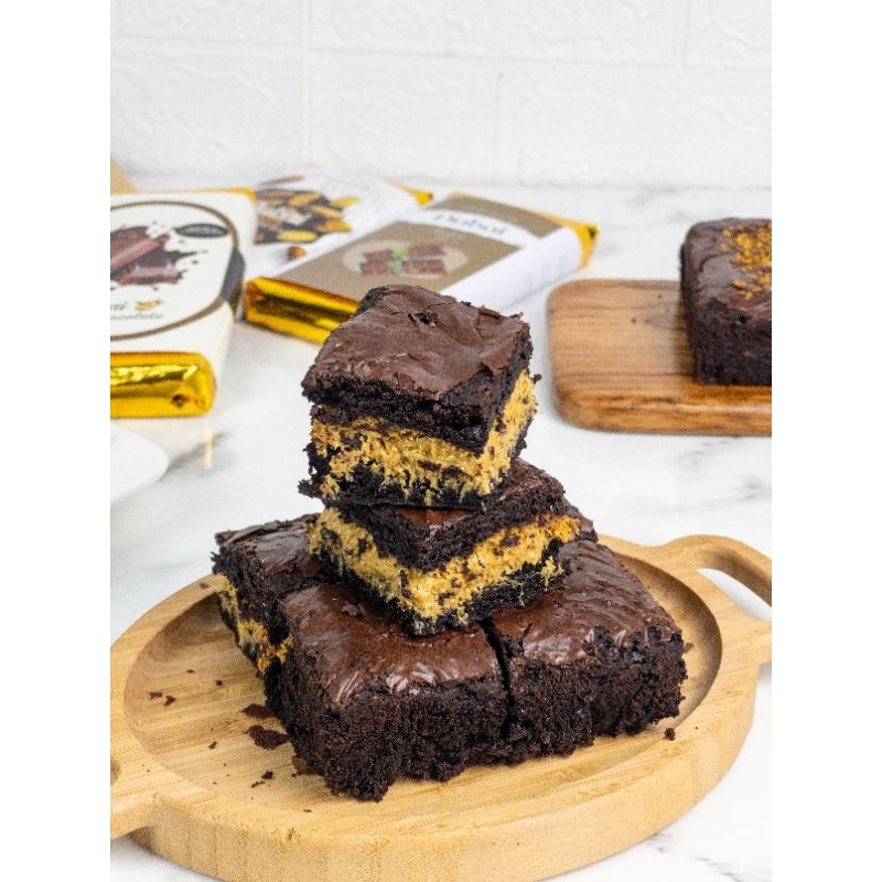 

Brownies pistachio kunafa