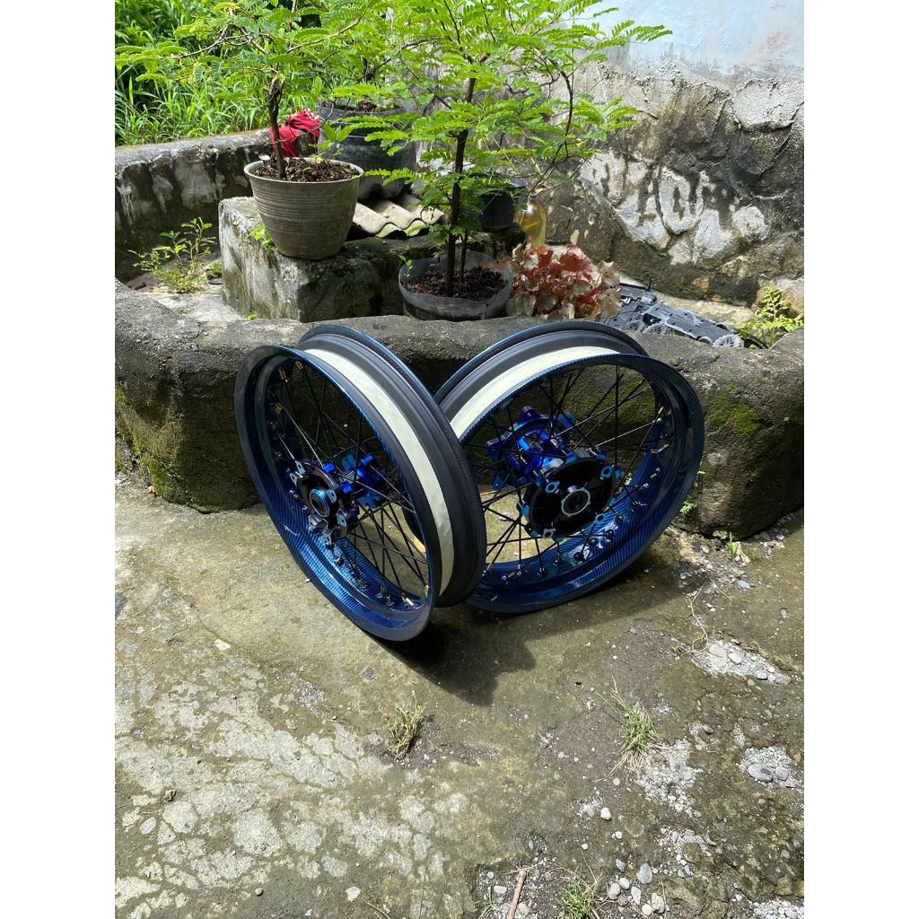 VELG SET SUPERMOTO CRF CHAMP CARBON 300/350 Ring 17 TANPA BAN