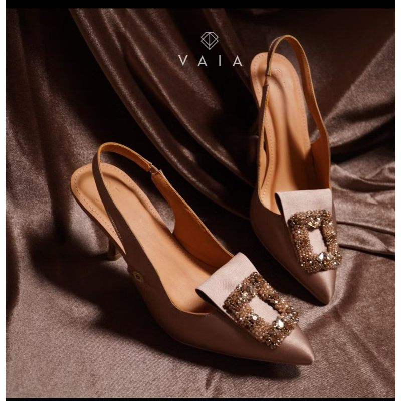 Vaia original preloved NWT NBU