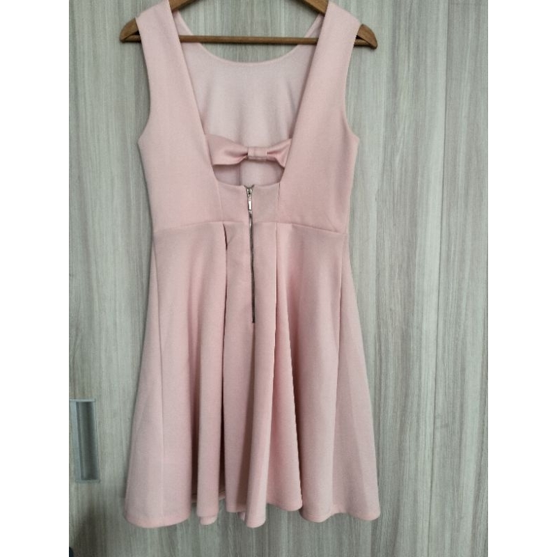 Gaun Tanpa Lengan Pink