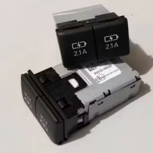 Charger USB ori mobil Toyota Avanza Xenia 2022-2023-2024