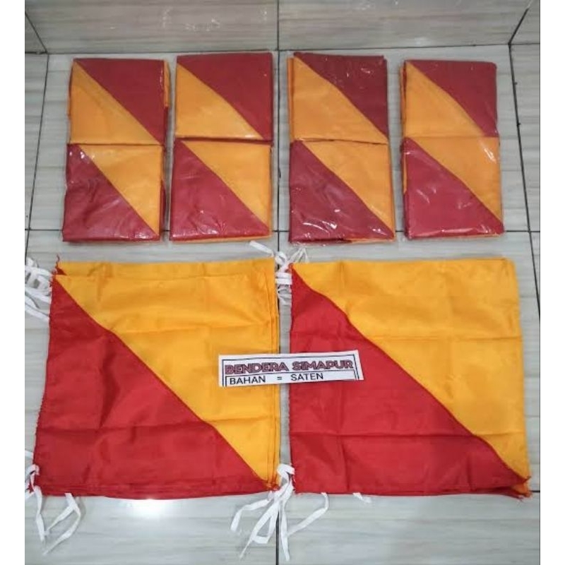 

BENDERA SEMAPHORE PRAMUKA BAHAN SATIN UKURAN 45x45cm
