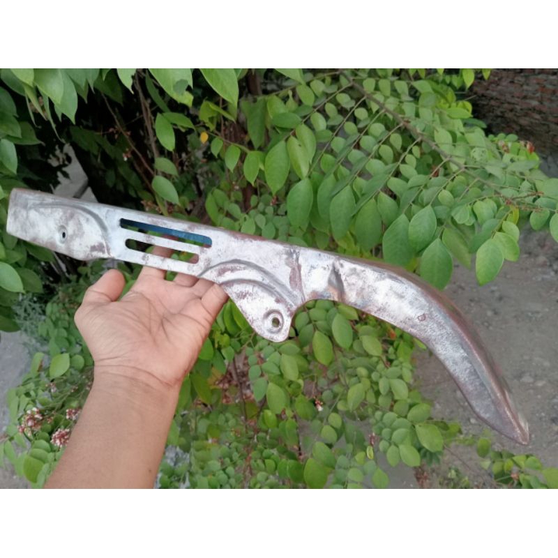 KATENGKAS TUTUP RANTAI CB GL100 TUTUP RANTE HONDA CB GL100 GLPRO CUSTOM