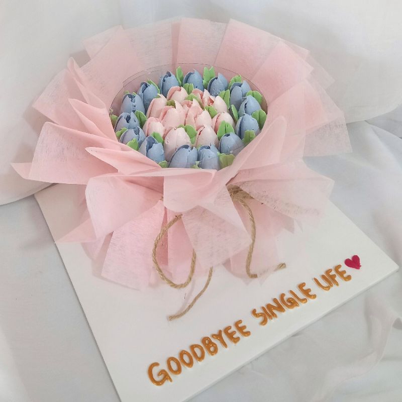 

TULIP CAKE/ CUSTOM CAKE/ BIRTHDAY CAKE/ KUE ULANG TAHUN