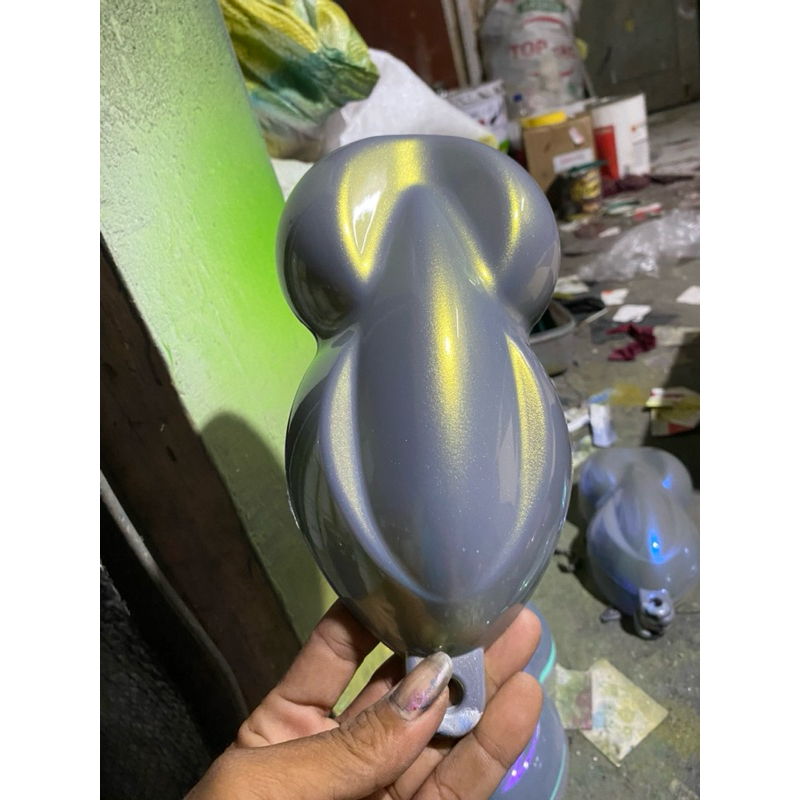 

cat dasar nardo grey+special effect gold PU