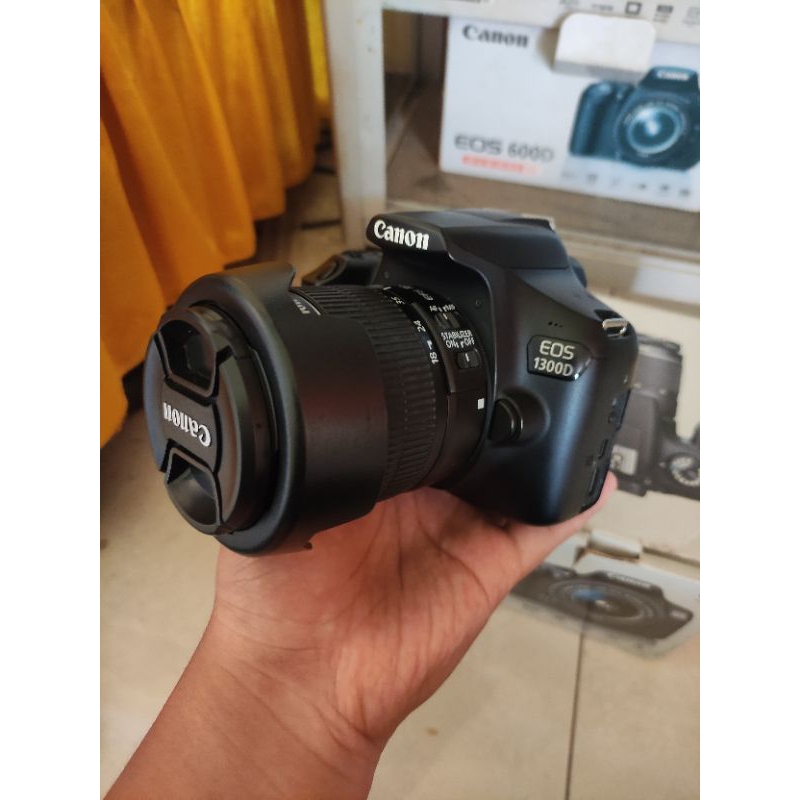 KAMERA DSLR CANON 1300D WIFI FULLSET