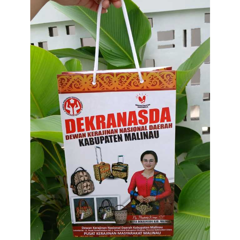 

Paperbag / tas kertas custom dekranasda tas kertas souvenir oleh-oleh kemasan event