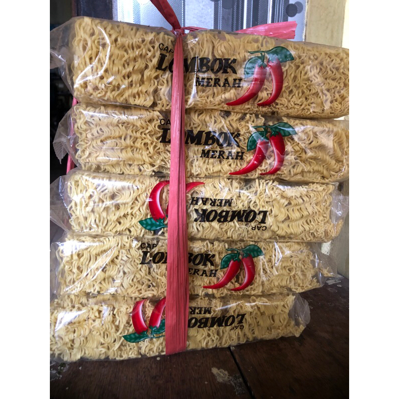 

mie kering cap lombok merah 1ball isi 135pcs mie