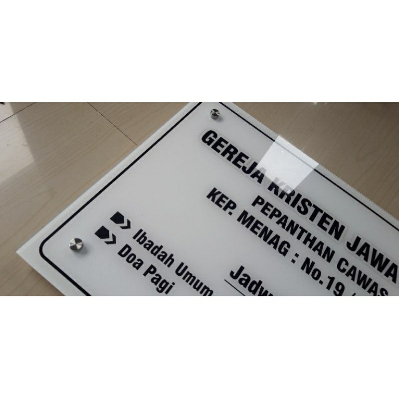 

papan akrilik gereja /bisa custom nama instansi/nama tempat/nama perusahaan