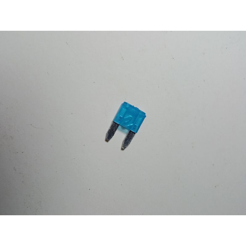 Sekring kelistrikan motor