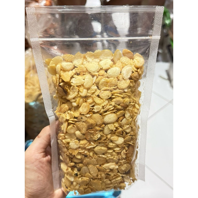 

Kacang Kace / Kacang Koro Geprek / Kacang Kare / Kacang Koro bawang putih/ Kacang Koro Toba Geprek
