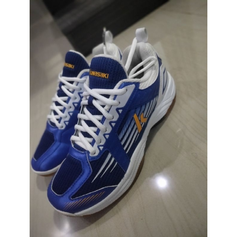 sepatu badminton original Kawasaki