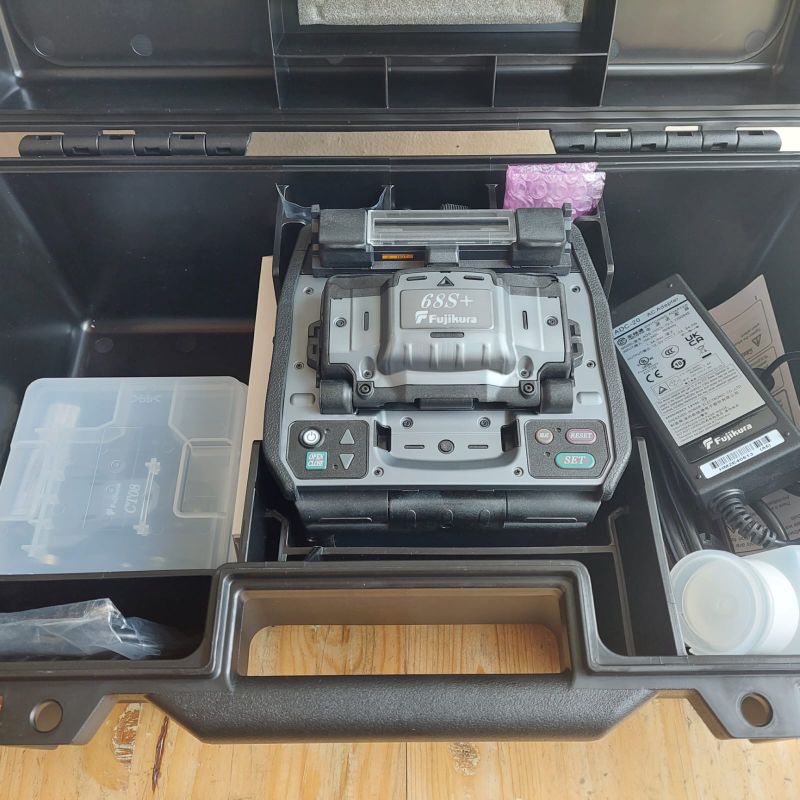 Fusion splicer fujikura 68S+ new