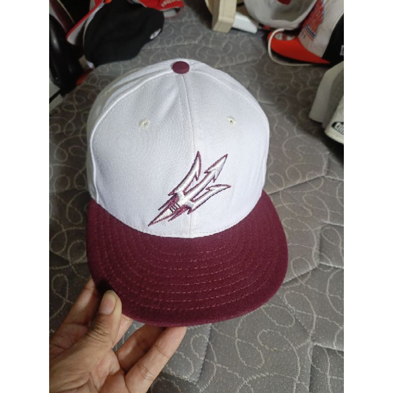 topi new era American States university second preloved
