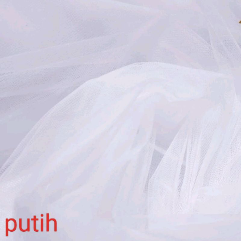 TILE KAKU SEDANG PUTIH/ KAIN TILE/KAIN SOUVENIR/PEMBUNGKUS SOUVENIR/TILE PEMBUNGKUS HAMPERS