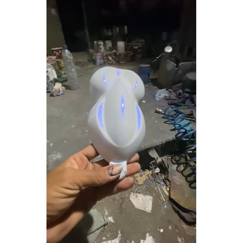 

cat dasar putih+special effect blue PU