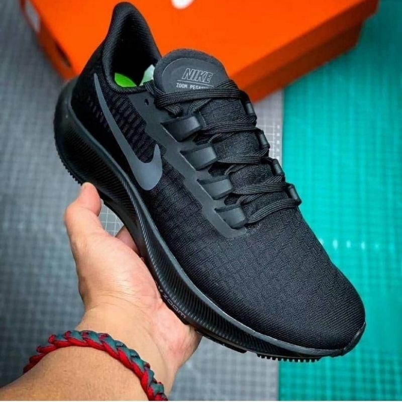 SEPATU SNEAKERS RUNNING COWOK NIKE ZOOM VOMERO 15 ORIGINAL PREMIUM