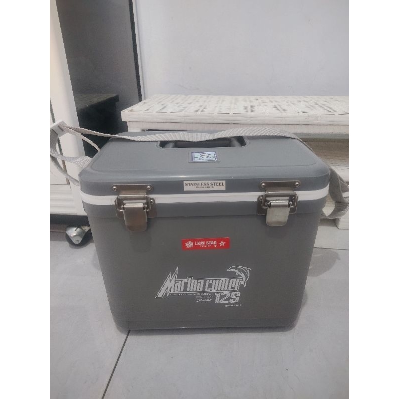 

Marina coller box 12s