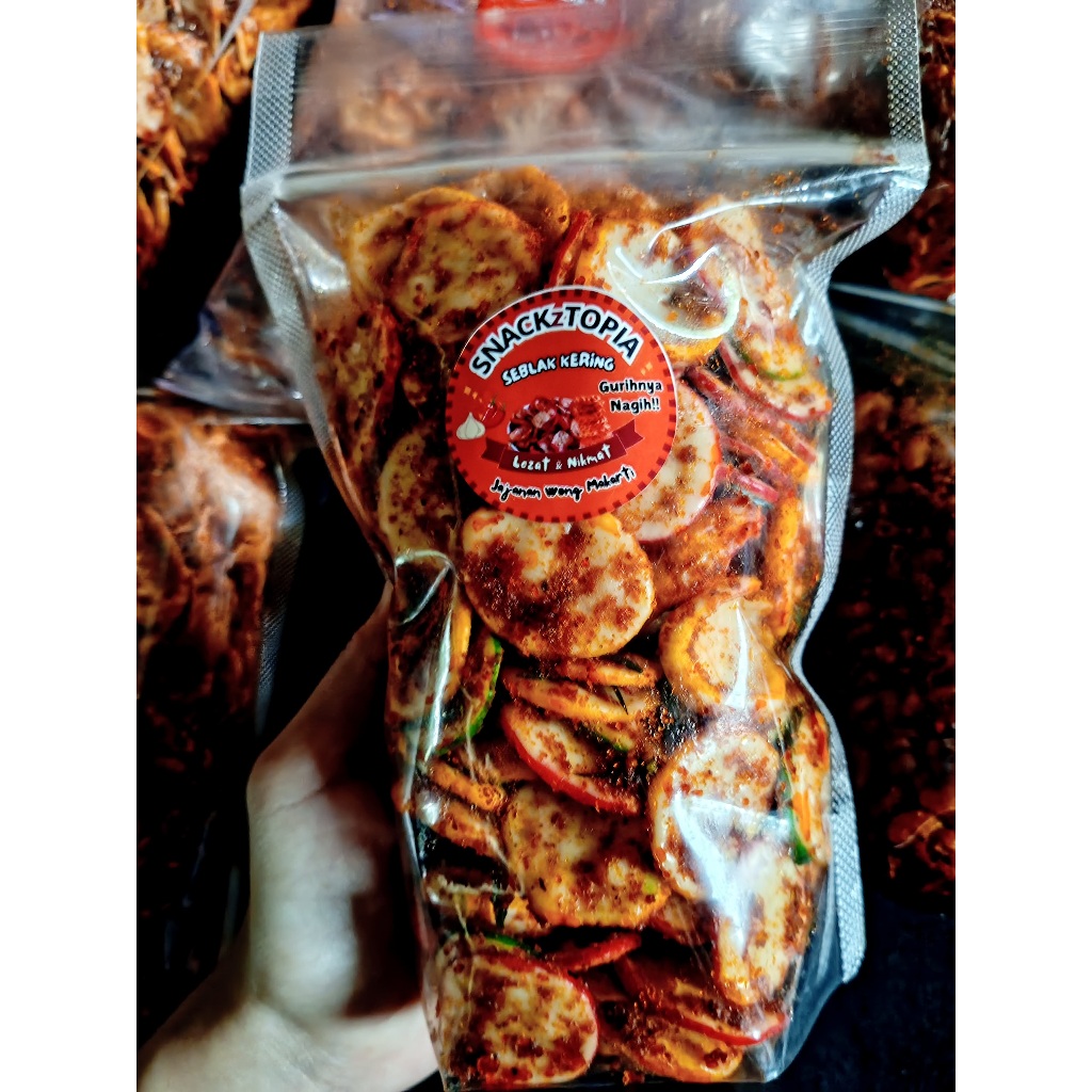 

SEBLAK KERUPUK BAWANG/ KERUPUK KEMPLANG PEDAS DAUN JERUK PEDAS GURIH BUMBUH MELIMPAH