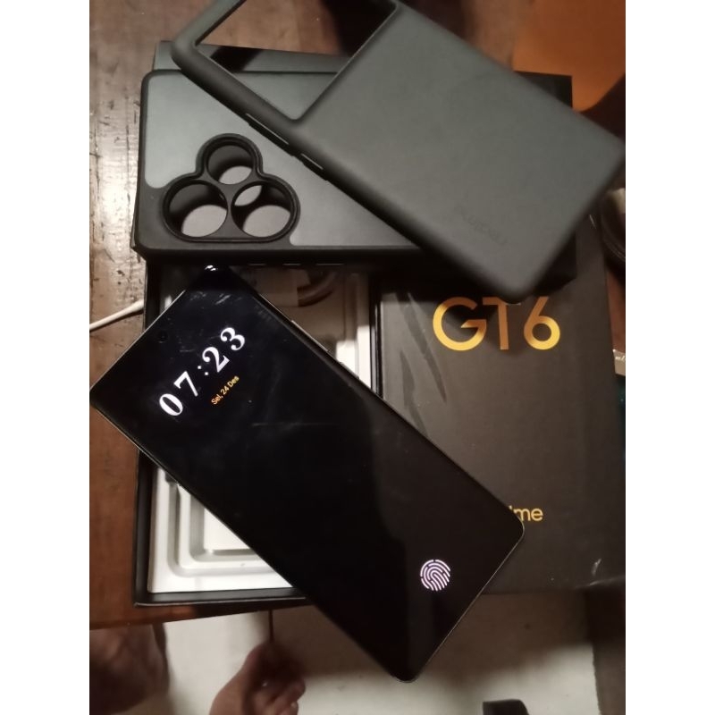 RealmeGT6