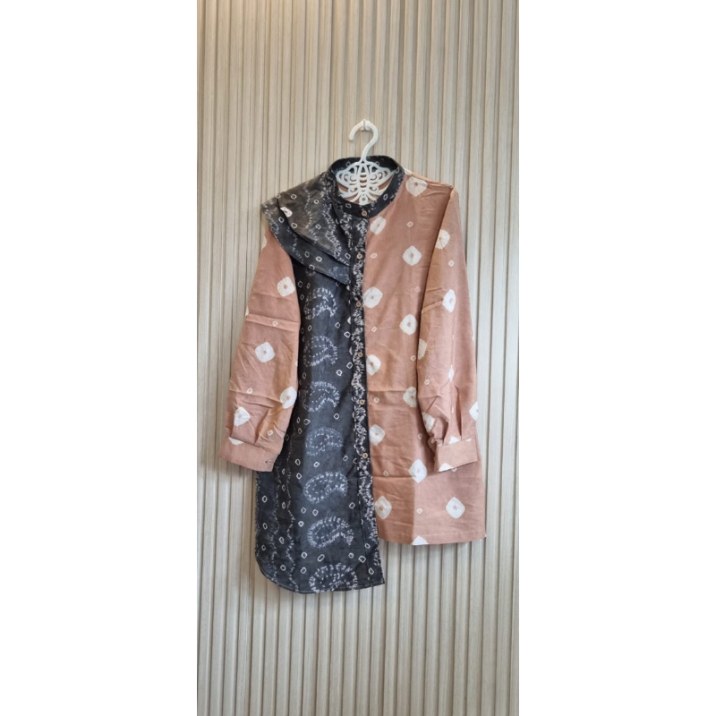 Blouse Jumputan Asimetris Motif Tabur Keong