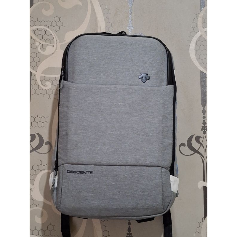 DESCENTE Backpack/Ransel bertulang VVGC