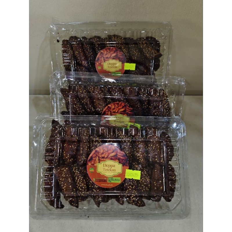 

deppa tetekan/deppa tori kue khas Makassar
