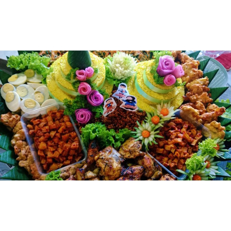 Tumpeng tampah nasi kuning menu lengkap ukuran besar mulai dari 30porsi