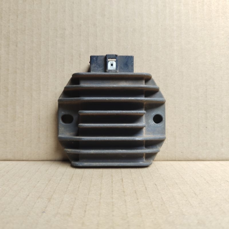 kiprok regulator Yamaha Vixion OLD/regulator Vixion lama original SH640D-11