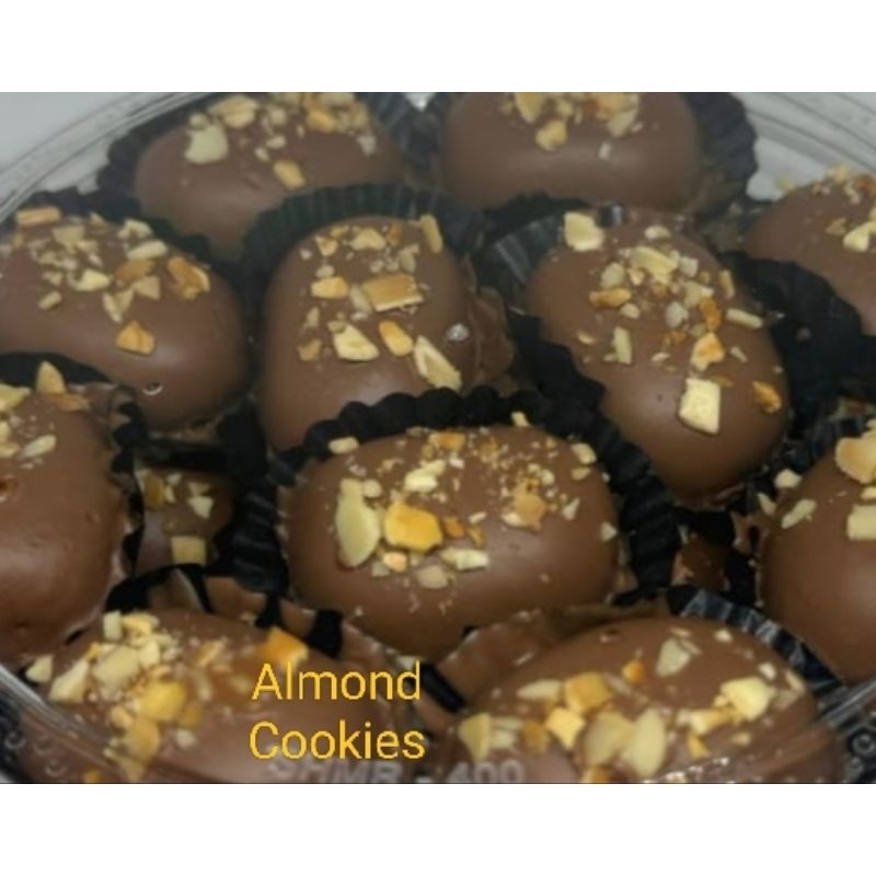 

Almond Cookies Cokelat