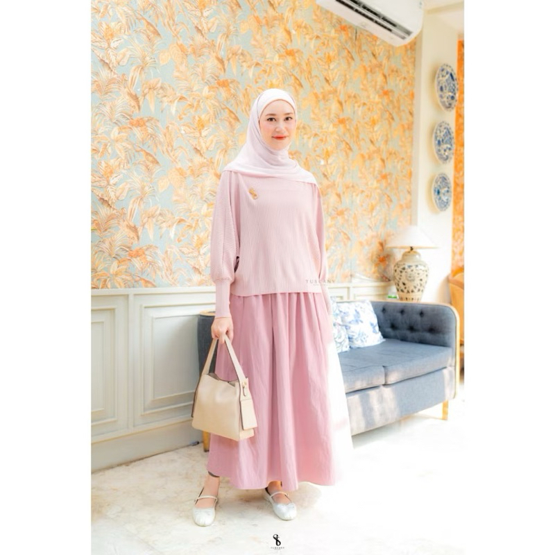 NEW Tuscany Official Nina Skirt Broken White