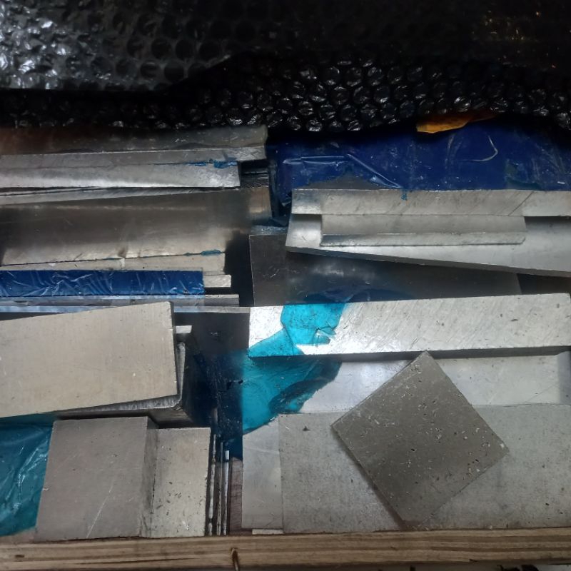 plat aluminium dural tebal 30 mm x 87 mm x 87 mm